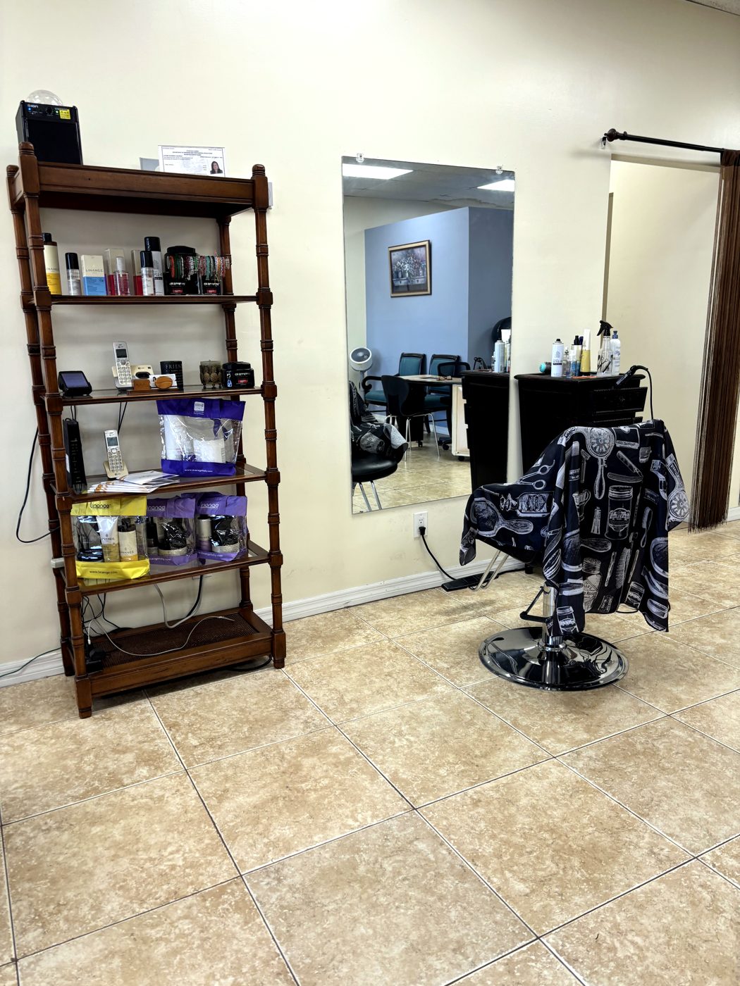 Estante de productos profesionales para el cabello